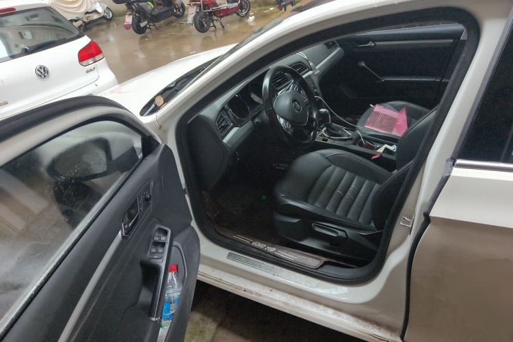 Used Volkswagen Lamando 2017 280TSI DSG Comfort Edition Driver Seat