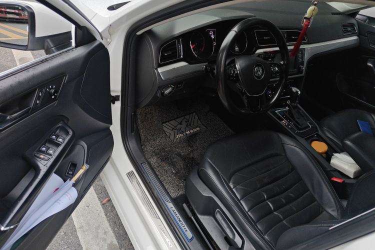 Used Volkswagen Lamando 2017 280TSI DSG Comfort Edition Driver Seat