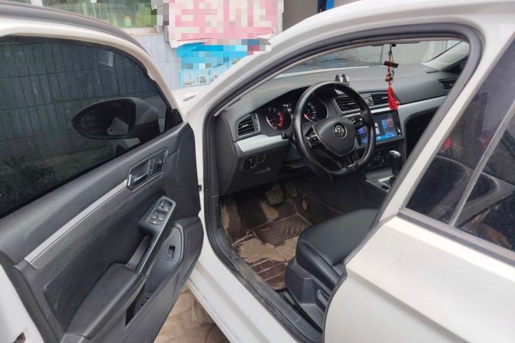 Used Volkswagen Lamando 2017 230TSI DSG Fashion Edition Driver Seat