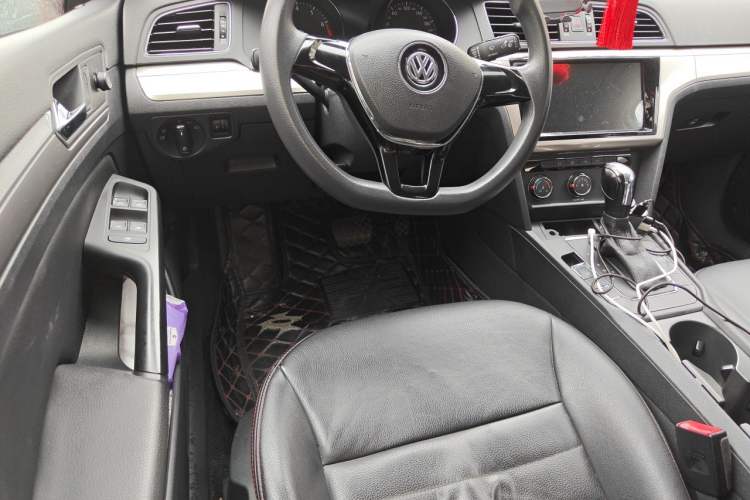 Used Volkswagen Lamando 2017 230TSI DSG Fashion Edition Driver Seat