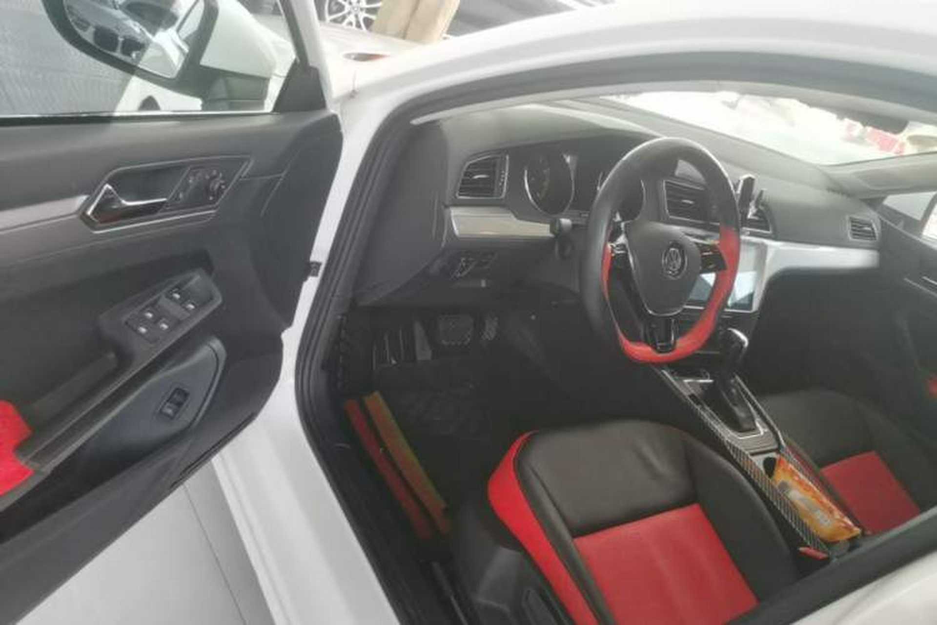 Used Volkswagen Lamando 2017 230TSI DSG Fashion Edition Driver Seat