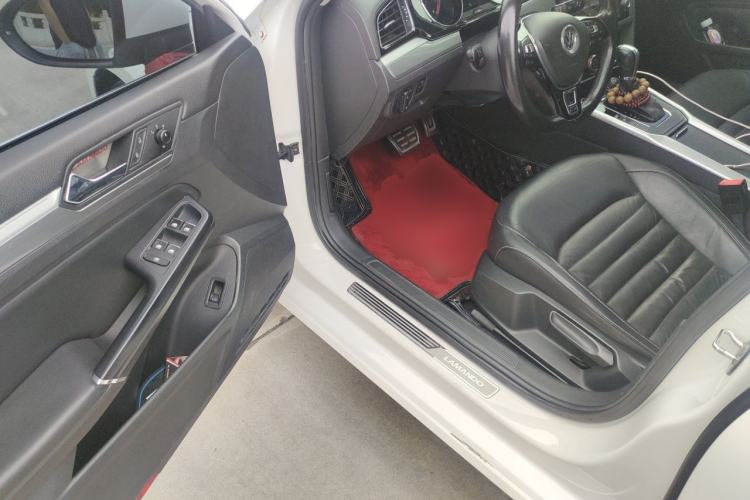 Used Volkswagen Lamando 2017 280TSI DSG Comfort Edition Driver Seat