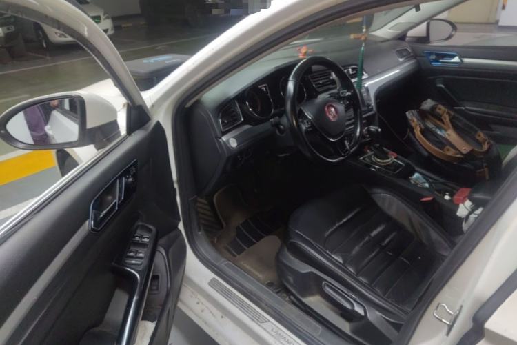Used Volkswagen Lamando 2017 280TSI DSG Comfort Edition Driver Seat