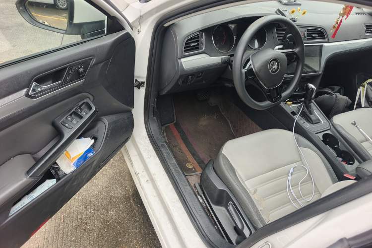 Used Volkswagen Lamando 2017 230TSI DSG Fashion Edition Driver Seat