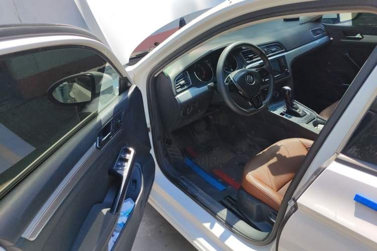 Used Volkswagen Lamando 2017 230TSI DSG Fashion Edition Driver Seat