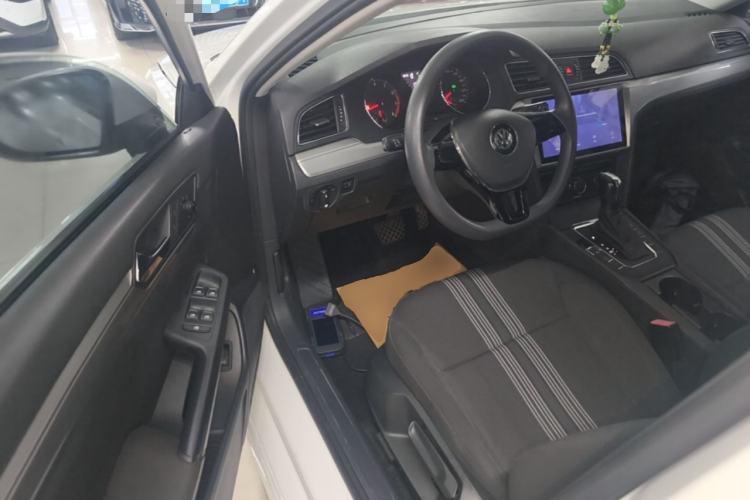 Used Volkswagen Lamando 2017 230TSI DSG Fashion Edition Driver Seat