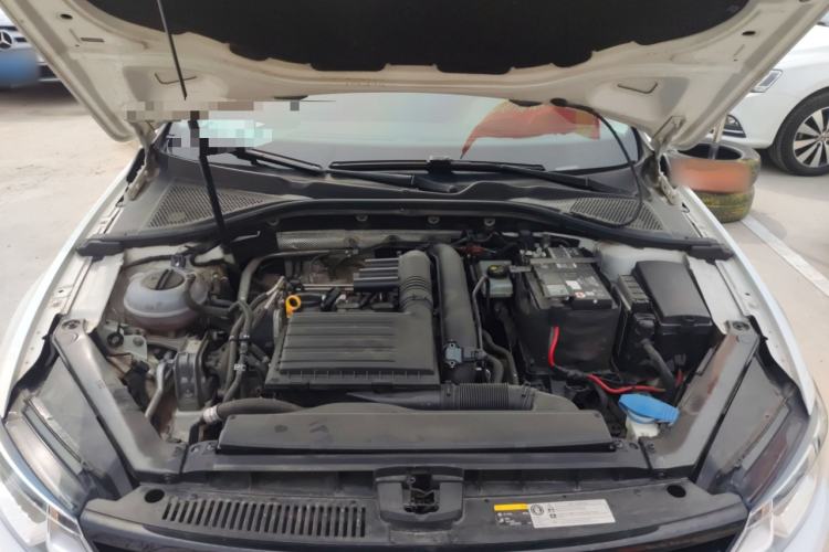 Used Volkswagen Lamando 2017 230TSI DSG Fashion Edition Engine Bay
