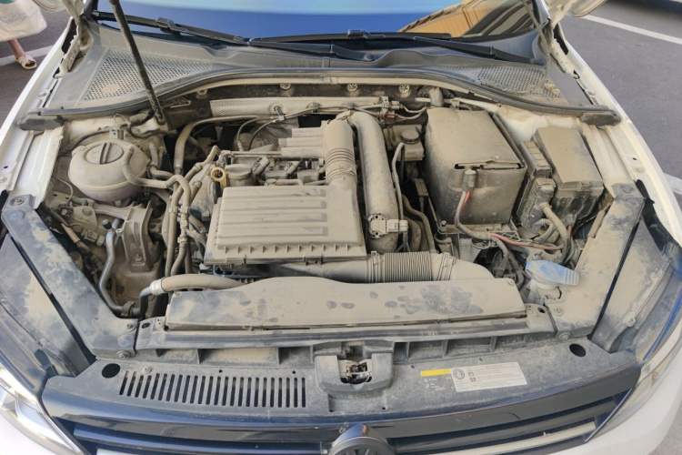 Used Volkswagen Lamando 2017 230TSI DSG Fashion Edition Engine Bay