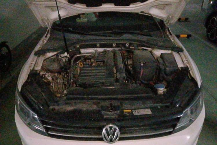 Used Volkswagen Lamando 2017 230TSI DSG Fashion Edition Engine Bay