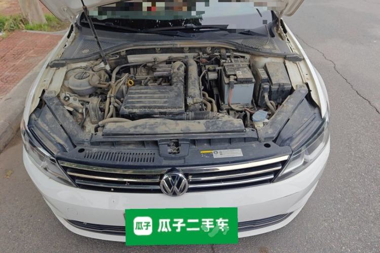 Used Volkswagen Lamando 2017 230TSI DSG Fashion Edition Engine Bay