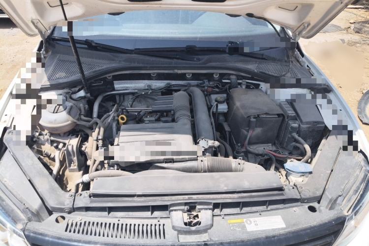 Used Volkswagen Lamando 2017 280TSI DSG Comfort Edition Engine Bay