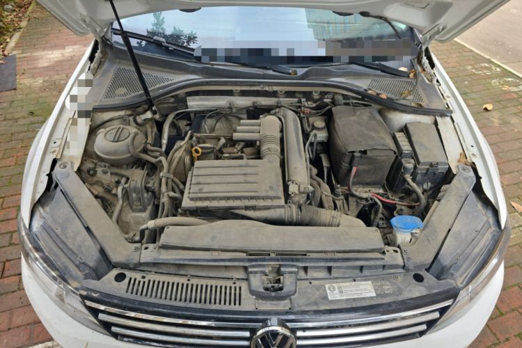 Used Volkswagen Lamando 2017 280TSI DSG Comfort Edition Engine Bay