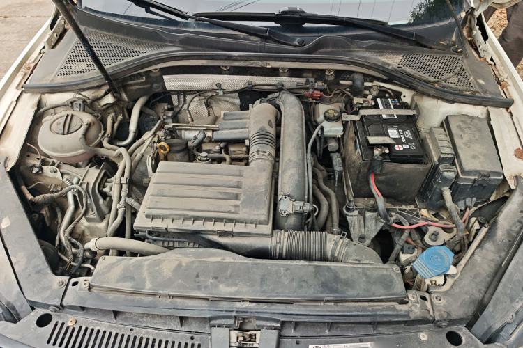 Used Volkswagen Lamando 2017 230TSI DSG Fashion Edition Engine Bay