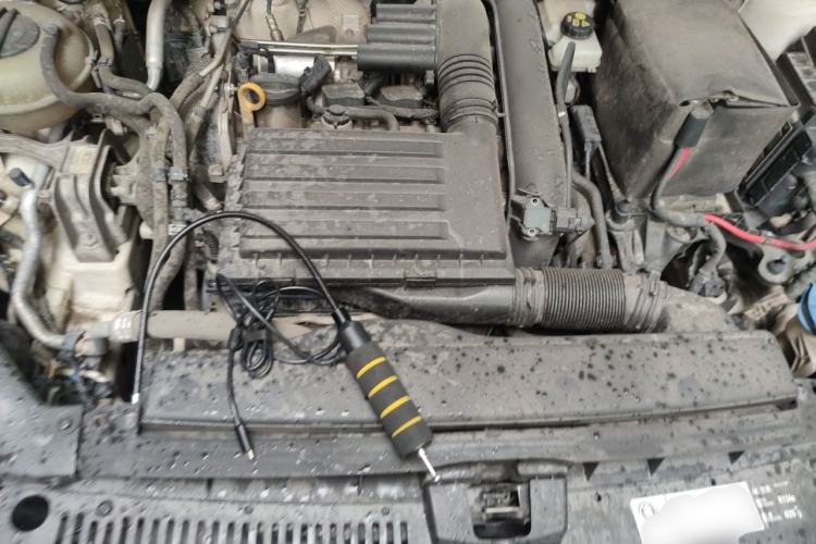 Used Volkswagen Lamando 2017 280TSI DSG Comfort Edition Engine Bay