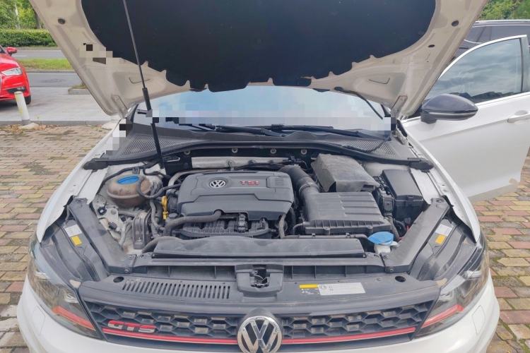 Used Volkswagen Lamando 2017 2.0T GTS Engine Bay