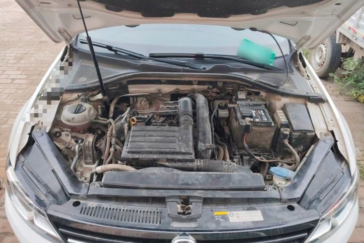 Used Volkswagen Lamando 2017 230TSI DSG Fashion Edition Engine Bay