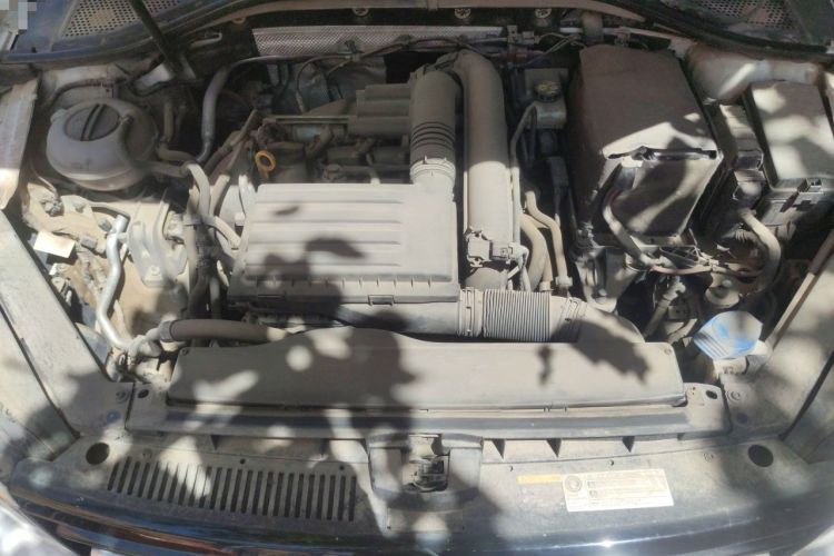 Used Volkswagen Lamando 2017 280TSI DSG Comfort Edition Engine Bay