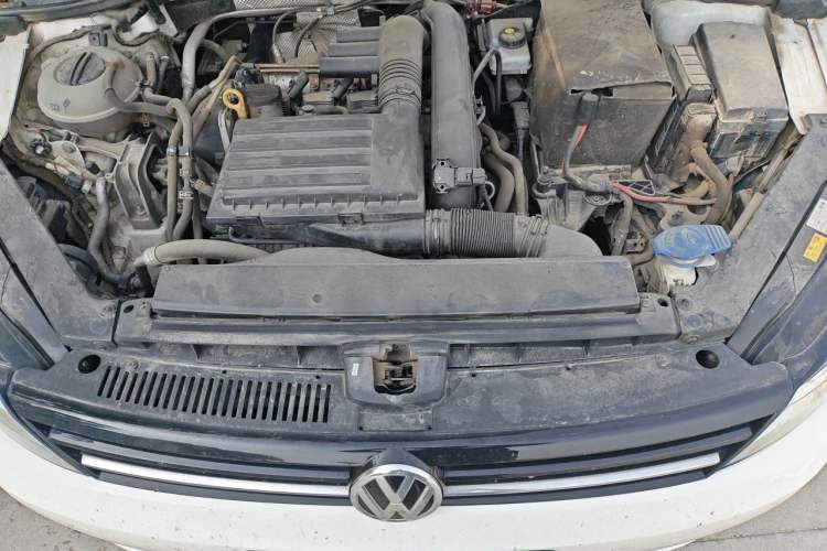 Used Volkswagen Lamando 2017 280TSI DSG Luxury Edition Engine Bay