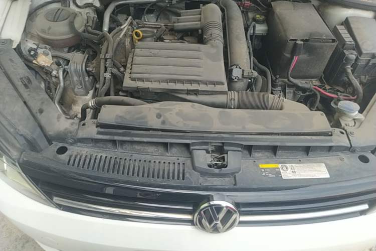 Used Volkswagen Lamando 2017 230TSI DSG Fashion Edition Engine Bay