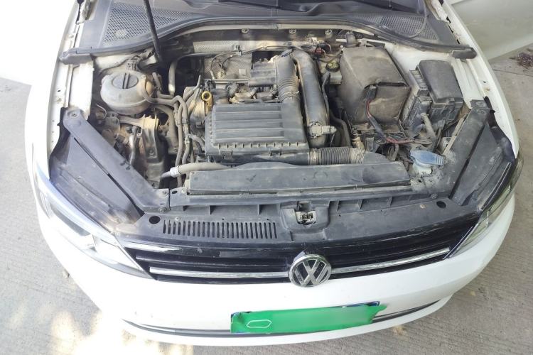 Used Volkswagen Lamando 2017 230TSI DSG Fashion Edition Engine Bay