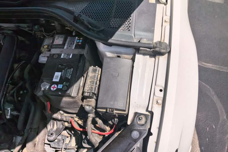 Used Volkswagen Lamando 2017 230TSI DSG Fashion Edition Engine Bay Left
