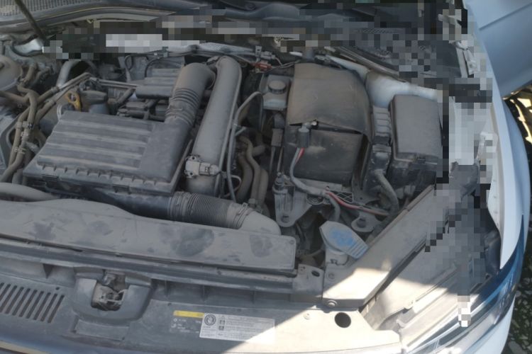 Used Volkswagen Lamando 2017 230TSI DSG Fashion Edition Engine Bay Left