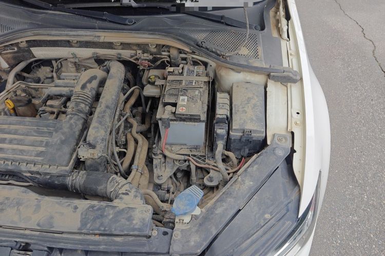 Used Volkswagen Lamando 2017 230TSI DSG Fashion Edition Engine Bay Left