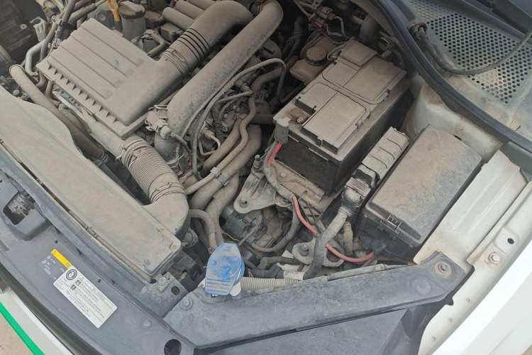 Used Volkswagen Lamando 2017 230TSI DSG Fashion Edition Engine Bay Left