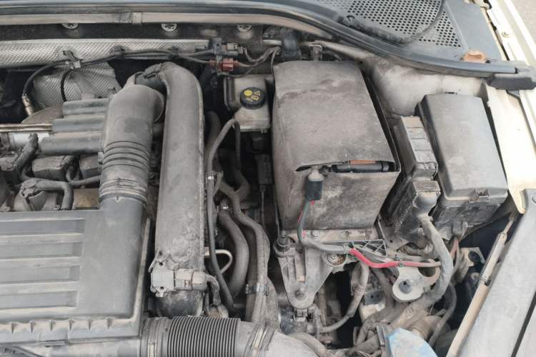 Used Volkswagen Lamando 2017 230TSI DSG Fashion Edition Engine Bay Left