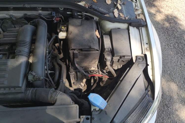 Used Volkswagen Lamando 2017 230TSI DSG Fashion Edition Engine Bay Left