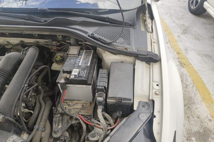 Used Volkswagen Lamando 2017 230TSI DSG Fashion Edition Engine Bay Left