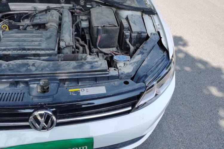 Used Volkswagen Lamando 2017 230TSI DSG Fashion Edition Engine Bay Left