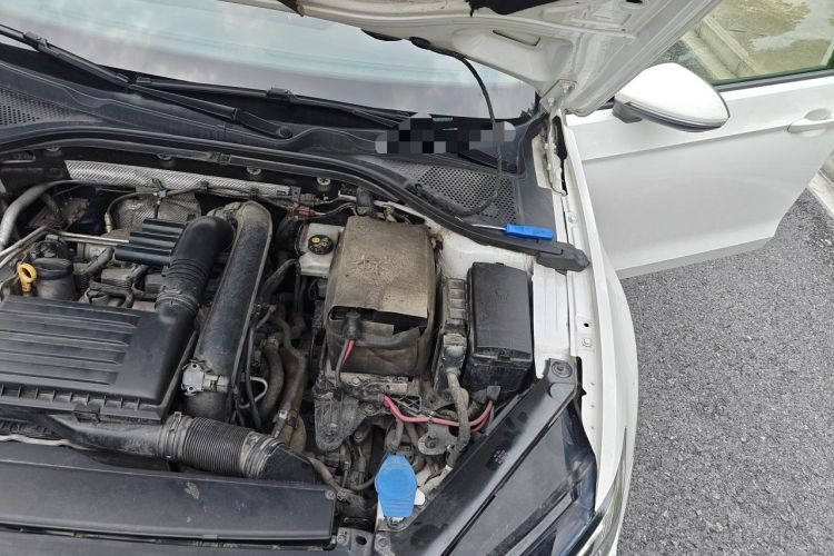 Used Volkswagen Lamando 2017 230TSI DSG Fashion Edition Engine Bay Left