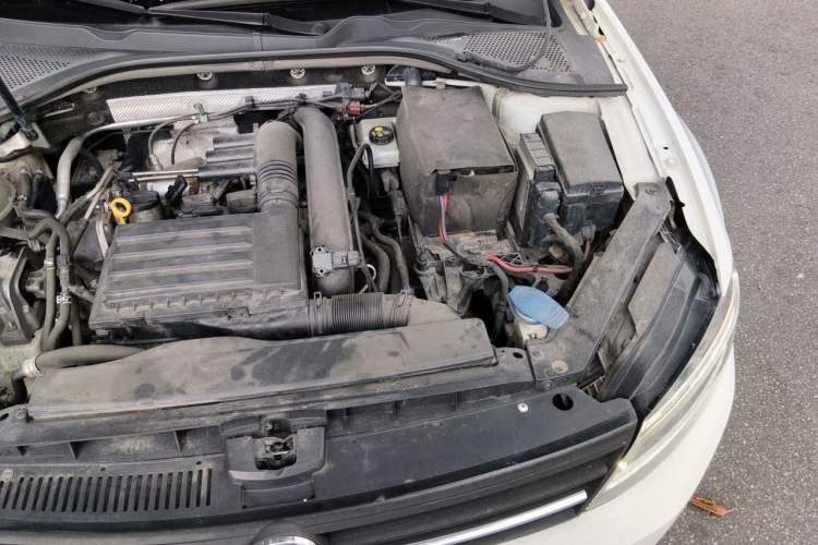 Used Volkswagen Lamando 2017 230TSI DSG Fashion Edition Engine Bay Left