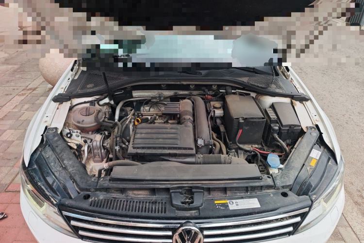 Used Volkswagen Lamando 2017 280TSI DSG Luxury Edition Engine Bay