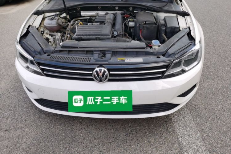 Used Volkswagen Lamando 2017 230TSI DSG Fashion Edition Engine Bay