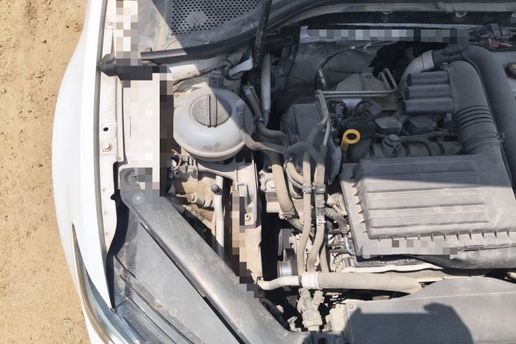 Used Volkswagen Lamando 2017 280TSI DSG Comfort Edition Engine Bay Right
