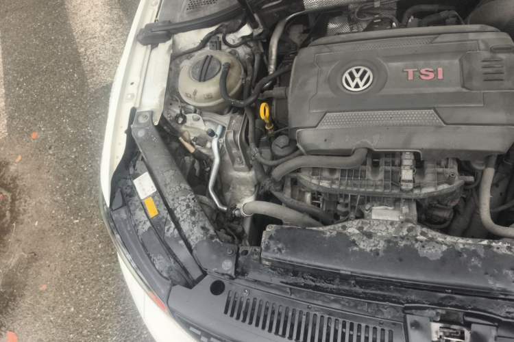 Used Volkswagen Lamando 2017 2.0T GTS Engine Bay Right