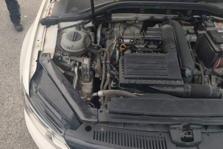 Used Volkswagen Lamando 2017 230TSI DSG Fashion Edition Engine Bay Right