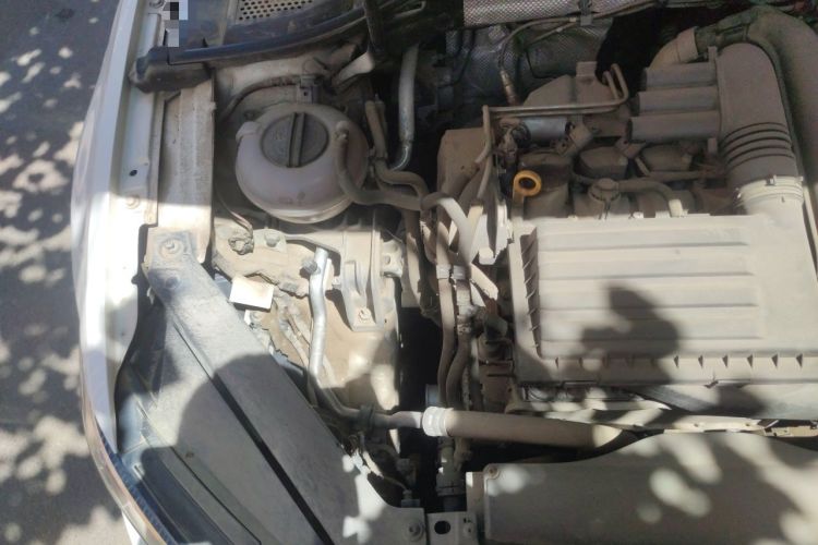 Used Volkswagen Lamando 2017 280TSI DSG Comfort Edition Engine Bay Right
