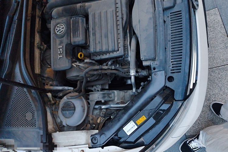 Used Volkswagen Lamando 2017 280TSI DSG Luxury Edition Engine Bay Right