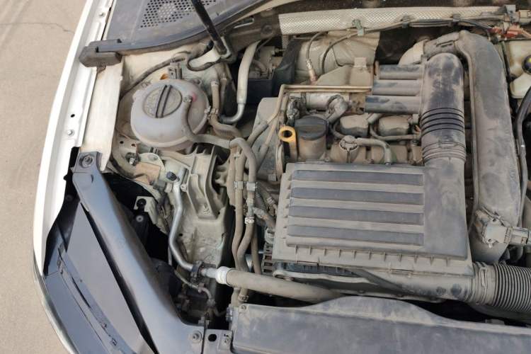 Used Volkswagen Lamando 2017 230TSI DSG Fashion Edition Engine Bay Right