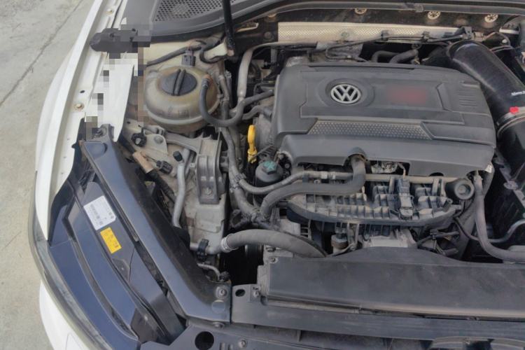 Used Volkswagen Lamando 2017 2.0T GTS Engine Bay Right