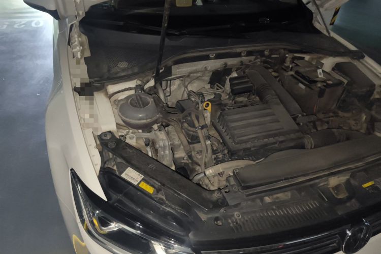 Used Volkswagen Lamando 2017 280TSI DSG Luxury Edition Engine Bay Right