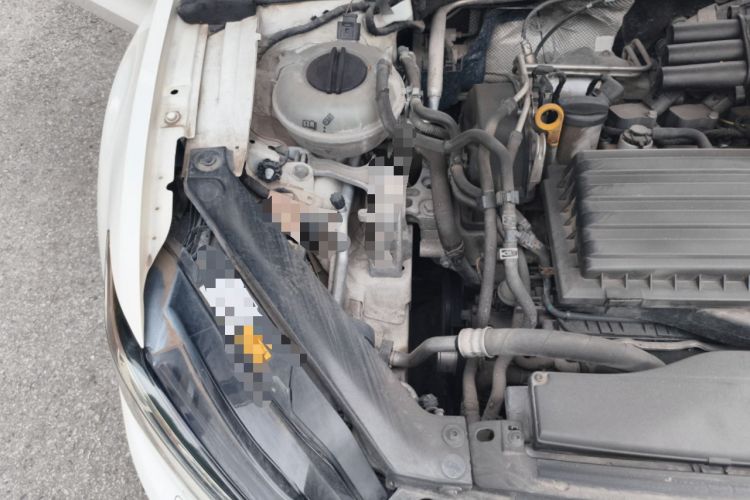 Used Volkswagen Lamando 2017 280TSI DSG Luxury Edition Engine Bay Right
