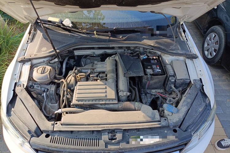 Used Volkswagen Lamando 2017 280TSI DSG Comfort Edition Engine Bay