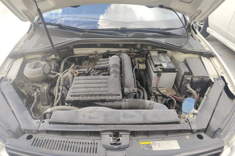 Used Volkswagen Lamando 2017 230TSI DSG Fashion Edition Engine Bay