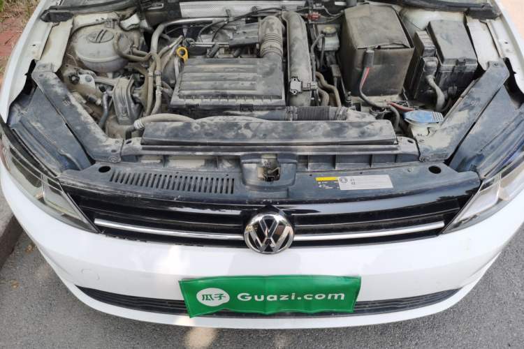 Used Volkswagen Lamando 2017 230TSI DSG Fashion Edition Engine Bay