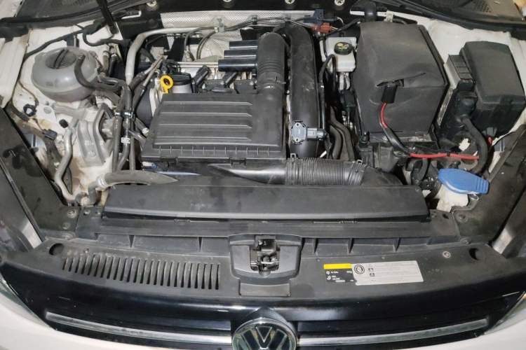 Used Volkswagen Lamando 2017 230TSI DSG Fashion Edition Engine Bay