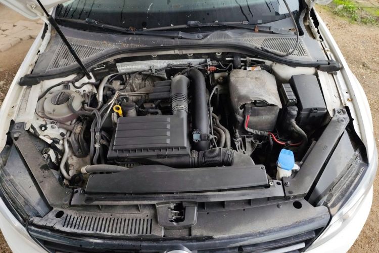 Used Volkswagen Lamando 2017 230TSI DSG Fashion Edition Engine Bay